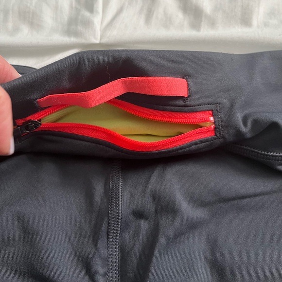 UNDER ARMOUR LEGGINGS - Picture 5 of 5